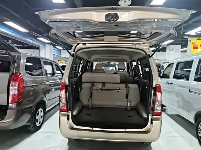 Wuling Rongguang S — Фото автомобиля 18