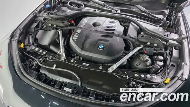 BMW 7 Series G70 — Фото автомобиля 9