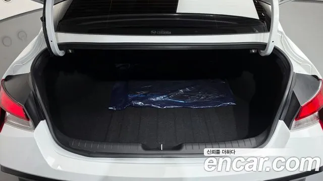 Hyundai Avante CN7 — Фото автомобиля 22