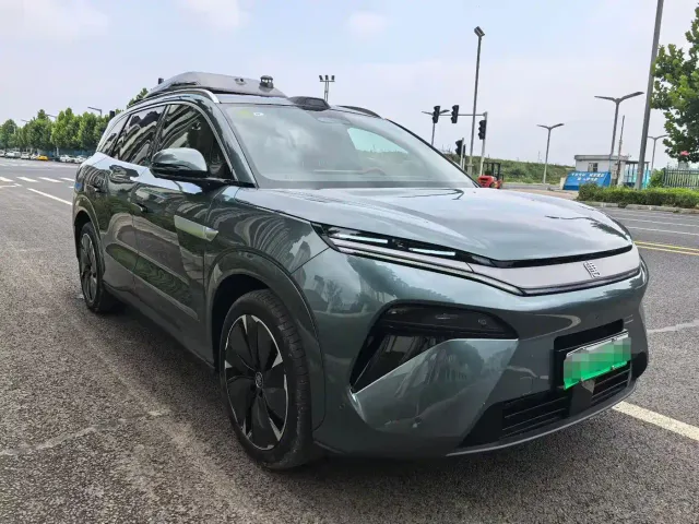 BYD Tang L — Фото автомобиля 3