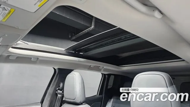 Jeep Renegade — Фото автомобиля 30