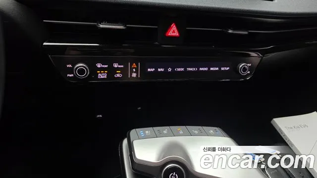 Kia EV6 — Фото автомобиля 27