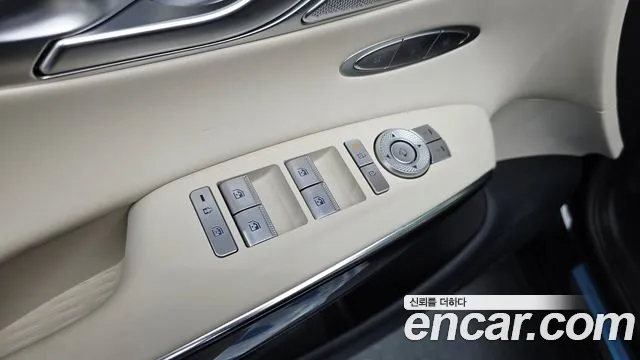 Genesis GV70 2.5T Бензин AWD — Фото автомобиля 13