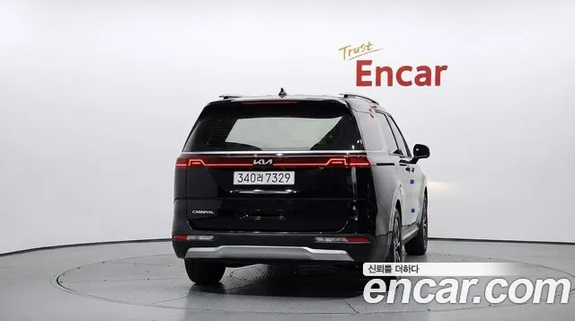 Kia Canival Carnival 4 поколение Дизель 9 мест Signature — Фото автомобиля 4