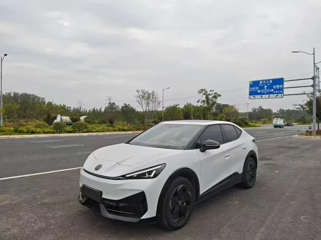 Фотография автомобиля — Volkswagen ID. Unyx 06