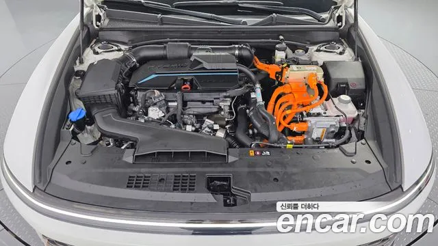 Hyundai Grandeur GN7 — Фото автомобиля 9