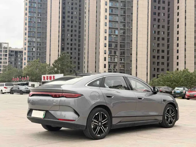 BYD Qin L — Фото автомобиля 4
