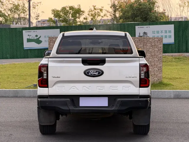 Ford Ranger — Фото автомобиля 8