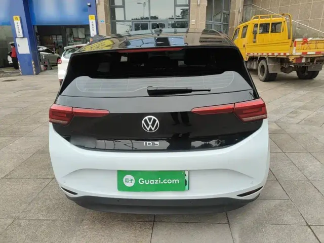 Volkswagen ID.3 — Фото автомобиля 5