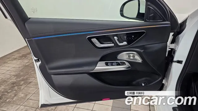 Mercedes-Benz E-Class — Фото автомобиля 15