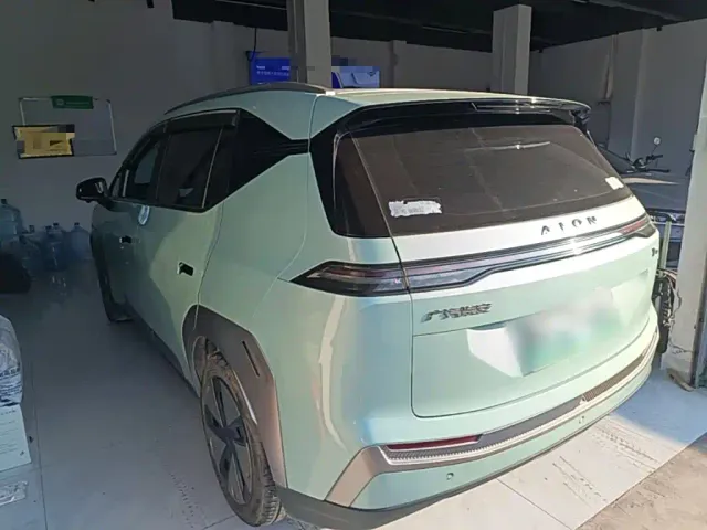 GAC Aion Y — Фото автомобиля 4