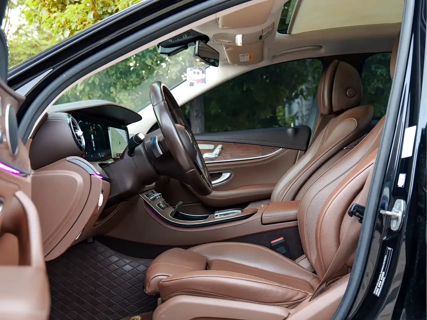 Mercedes-Benz Mercedes-Benz E-Class 2022 Second Facelift E 300 L Fashion — Фото автомобиля 8