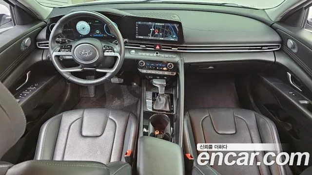 Hyundai AVANTE Avante (CN7) — Фото автомобиля 3