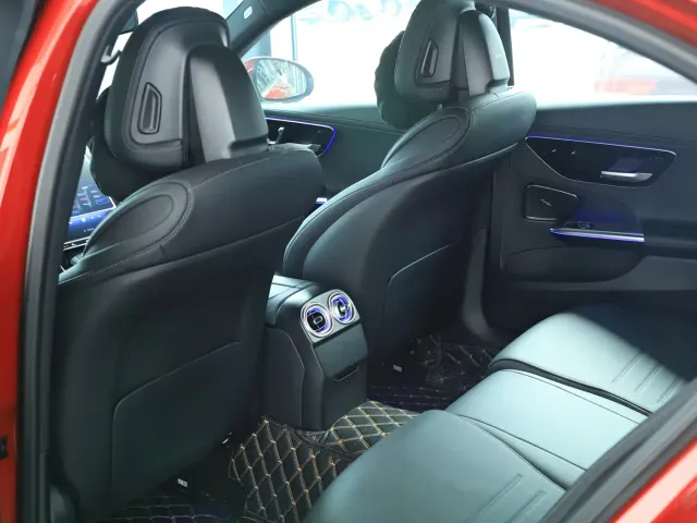 Mercedes-Benz C-Class — Фото автомобиля 15