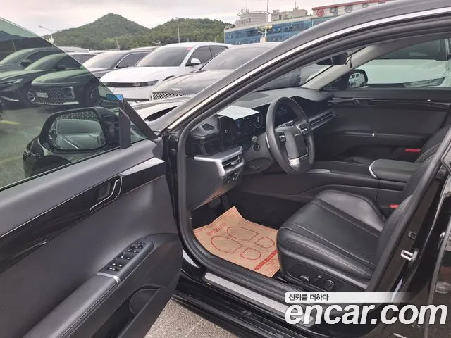 Hyundai Grandeur GN7 — Фото автомобиля 16