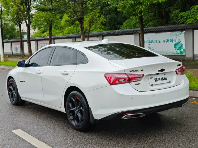 Chevrolet Malibu XL — Фото автомобиля 3