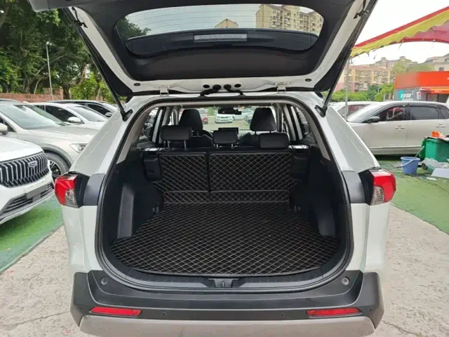 Toyota RAV4 Rongfang 2022 2.0L CVT 2WD Trend Plus Edition — Фото автомобиля 18