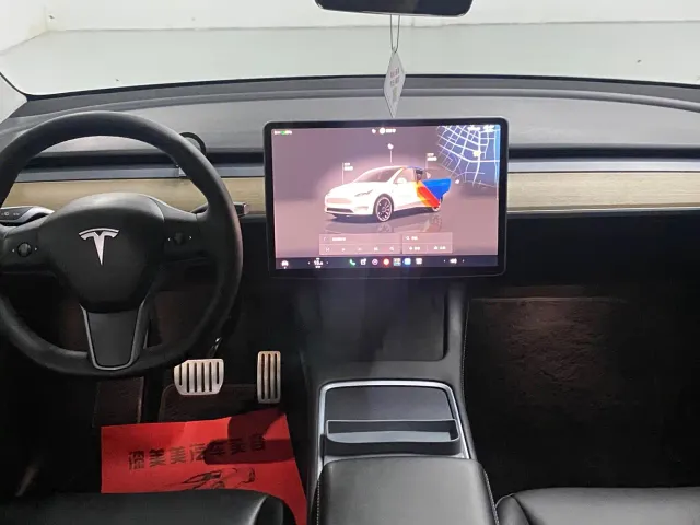 Tesla Model Y — Фото автомобиля 7