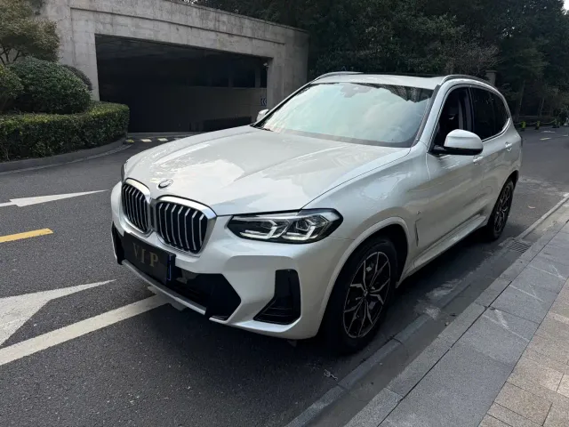 Фотография автомобиля — BMW X3