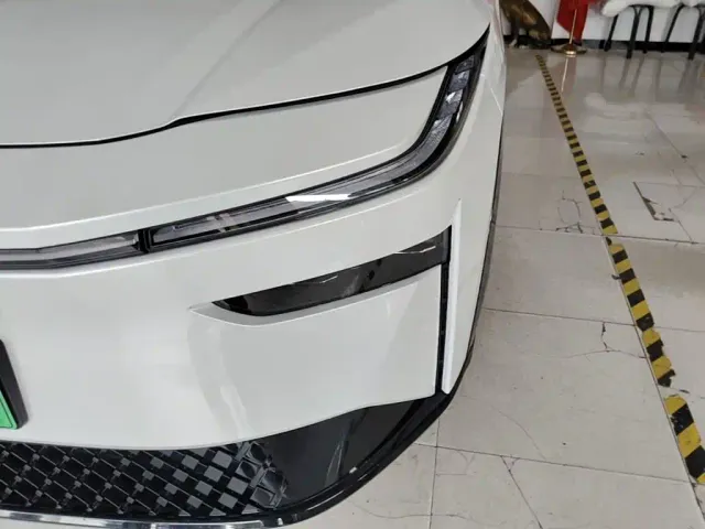 Toyota BoZhi 3X — Фото автомобиля 23