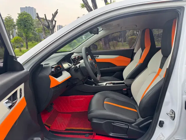 Dongfeng Yixuan — Фото автомобиля 10