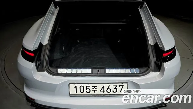 Porsche Panamera 976 — Фото автомобиля 27