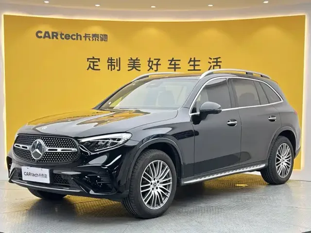 Фотография автомобиля — Mercedes-Benz GLC-Class