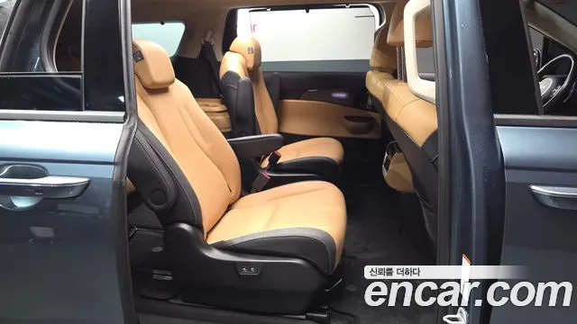 Kia Canival Carnival 4 поколение Бензин 9 мест Signature — Фото автомобиля 11