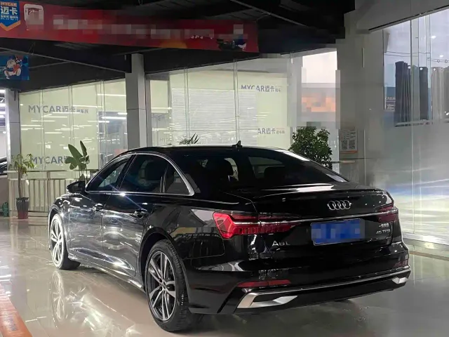Audi A6L — Фото автомобиля 9