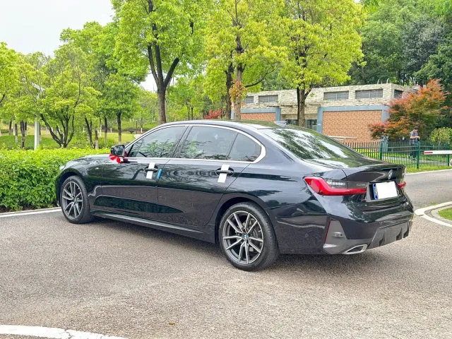 BMW 3 Series — Фото автомобиля 11