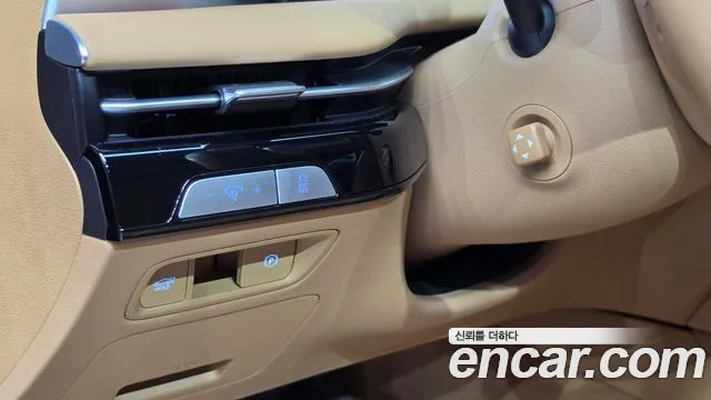 Genesis G80 Бензин 2.5 турбо AWD — Фото автомобиля 15