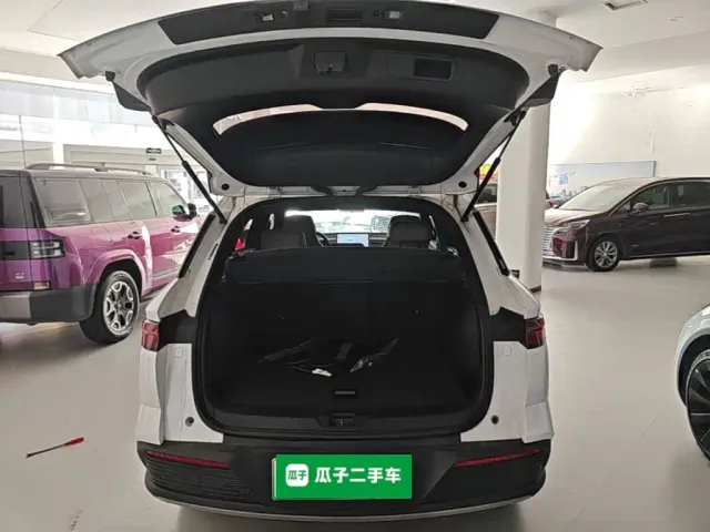 BYD Song Pro — Фото автомобиля 18