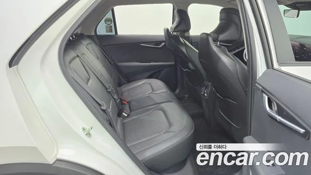 Kia Niro New — Фото автомобиля 24