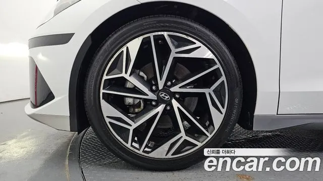 Hyundai Ioniq 6 — Фото автомобиля 5