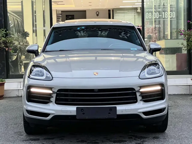 Porsche Cayenne — Фото автомобиля 2