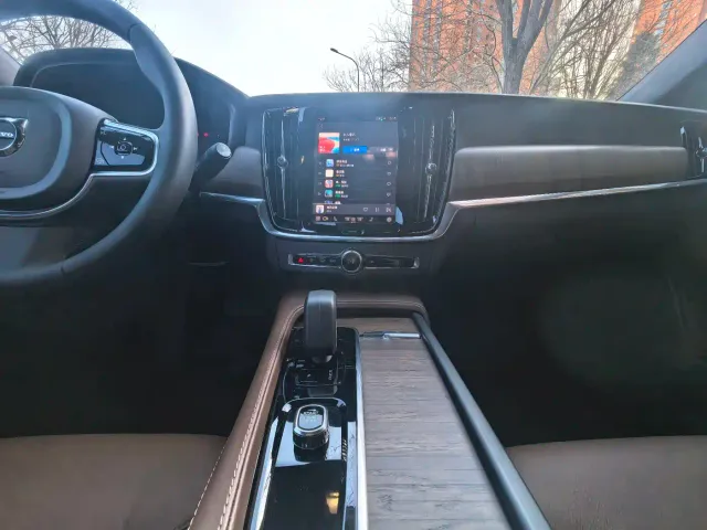 Volvo V90 — Фото автомобиля 17