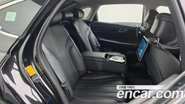 Genesis G80 Бензин 2.5 турбо AWD — Фото автомобиля 22