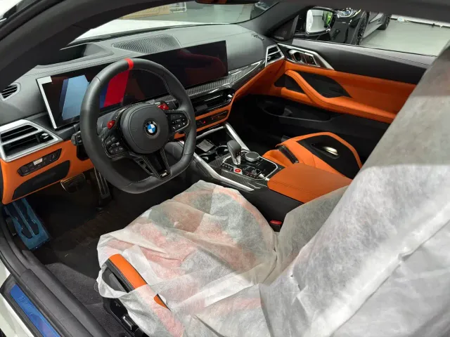 BMW M4 — Фото автомобиля 6