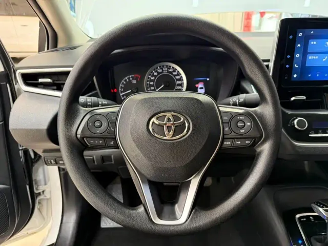 Toyota Corolla — Фото автомобиля 11