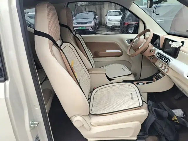 Wuling Hongguang Mini EV — Фото автомобиля 24