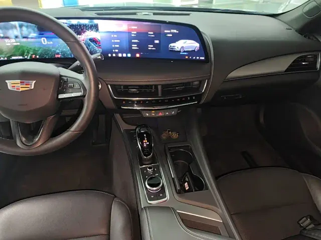 Cadillac CT5 — Фото автомобиля 13