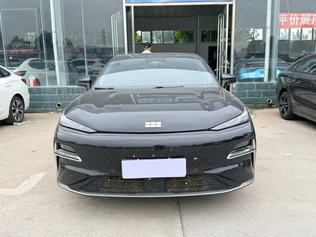 Geely Galaxy Xingyao 8 — Фото автомобиля 2