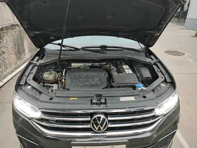Volkswagen Tiguan L — Фото автомобиля 19