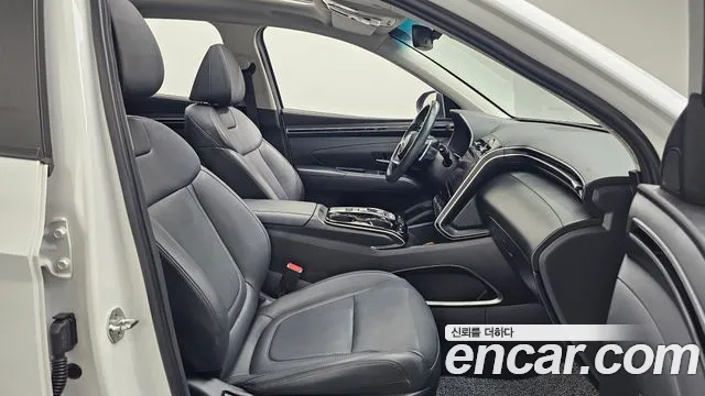 Hyundai Tucson Tucson (NX4) Дизель 2.0 2WD — Фото автомобиля 10
