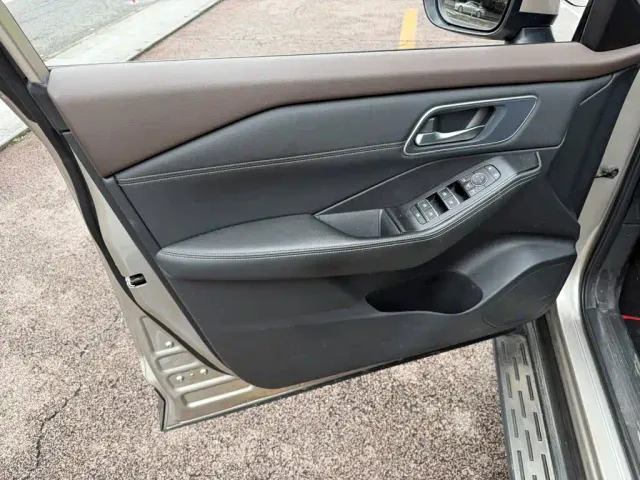 Nissan X-Trail — Фото автомобиля 6