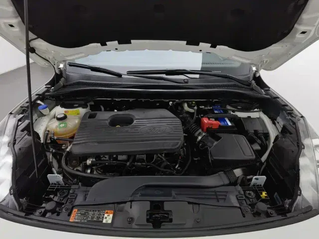 Ford Escape — Фото автомобиля 6