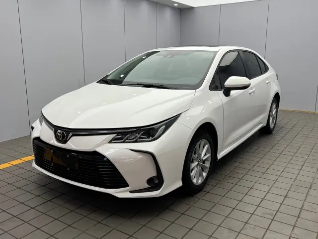 Фотография автомобиля — Toyota Corolla