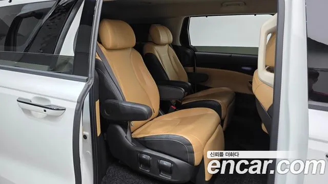 Kia Carnival 4th Gen — Фото автомобиля 17