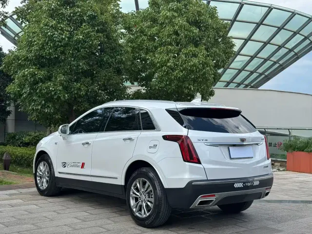 Cadillac XT5 — Фото автомобиля 7