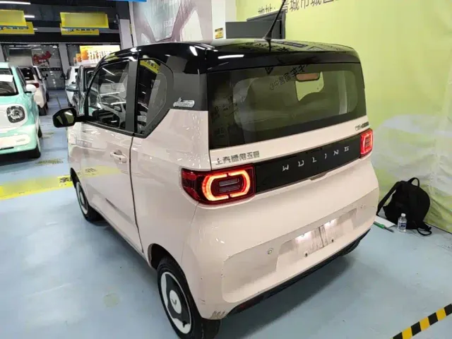 Wuling Hongguang Mini EV — Фото автомобиля 4